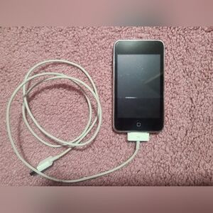 Apple Ipod Touch- 2nd Gen